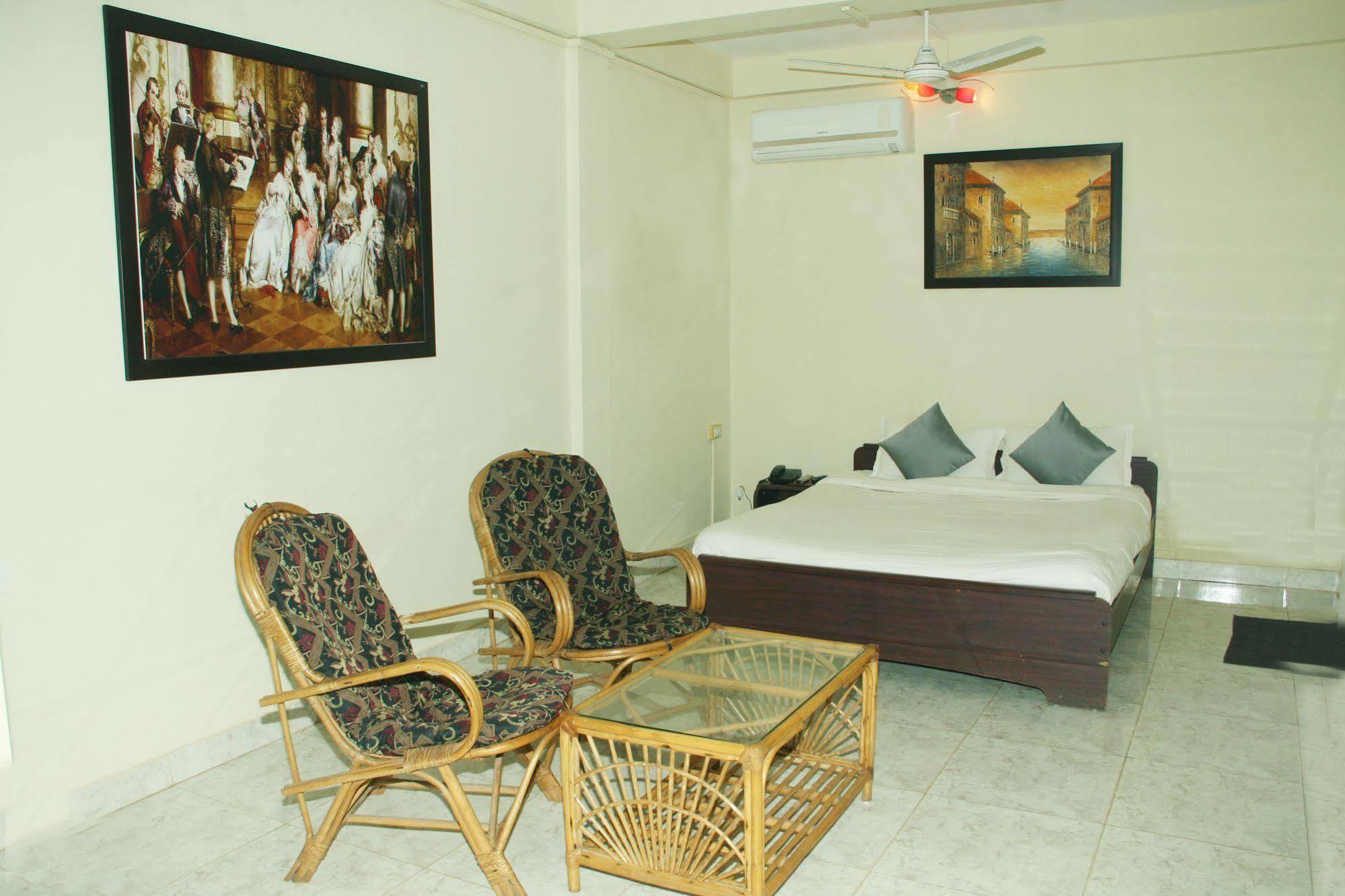 La Vaiencia Beach Resort, Морджим Екстериор снимка
